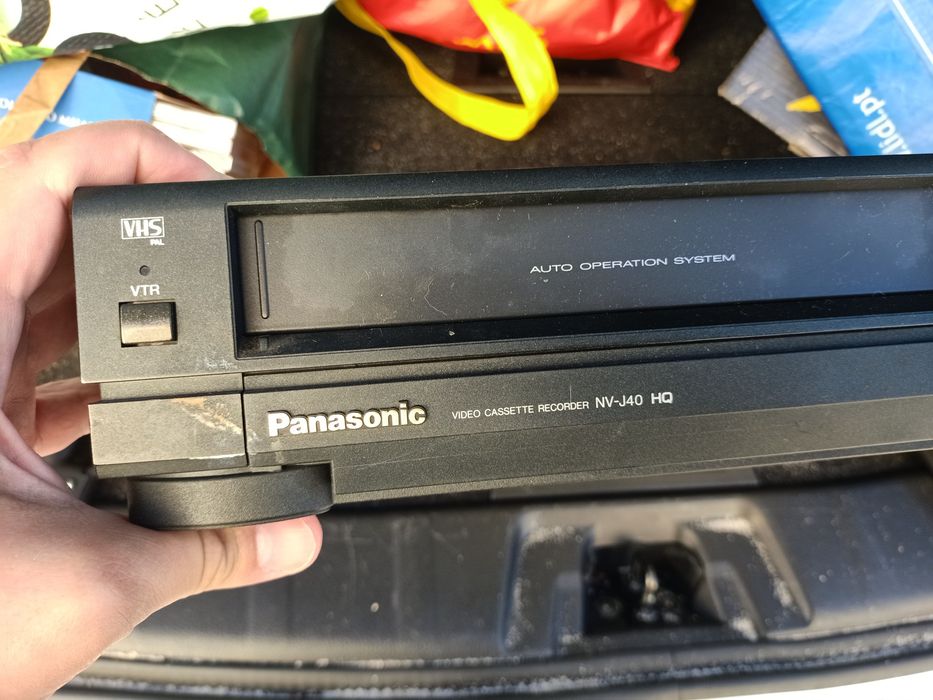 Leitor e gravador de vídeo VHS Panasonic