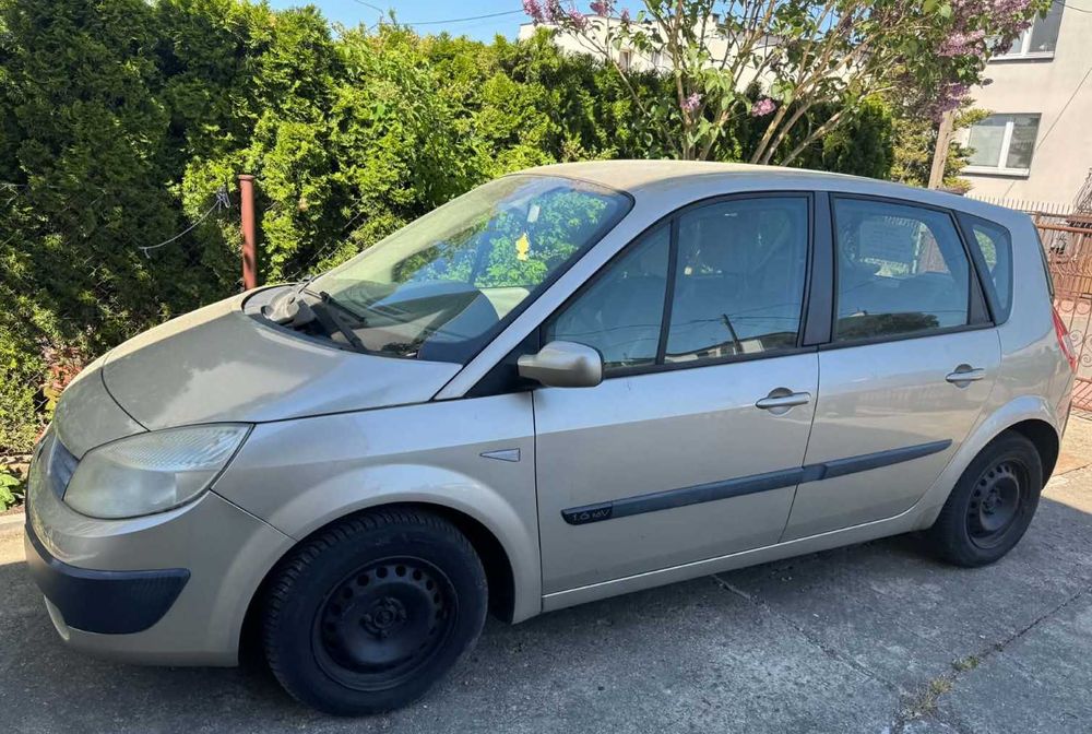 samochód Renault Megane Scenic 2006