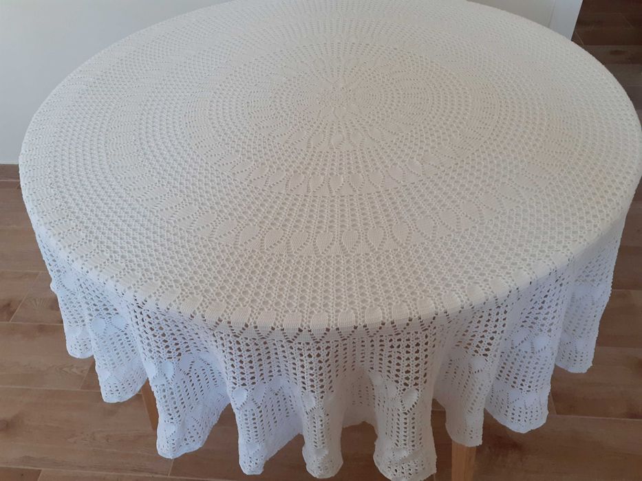 Toalha redonda grande crochet à mão