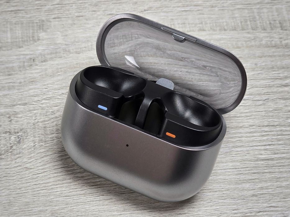 Оригінальний зарядний кейс Samsung Galaxy Buds3 Pro Silver (SM-R630)