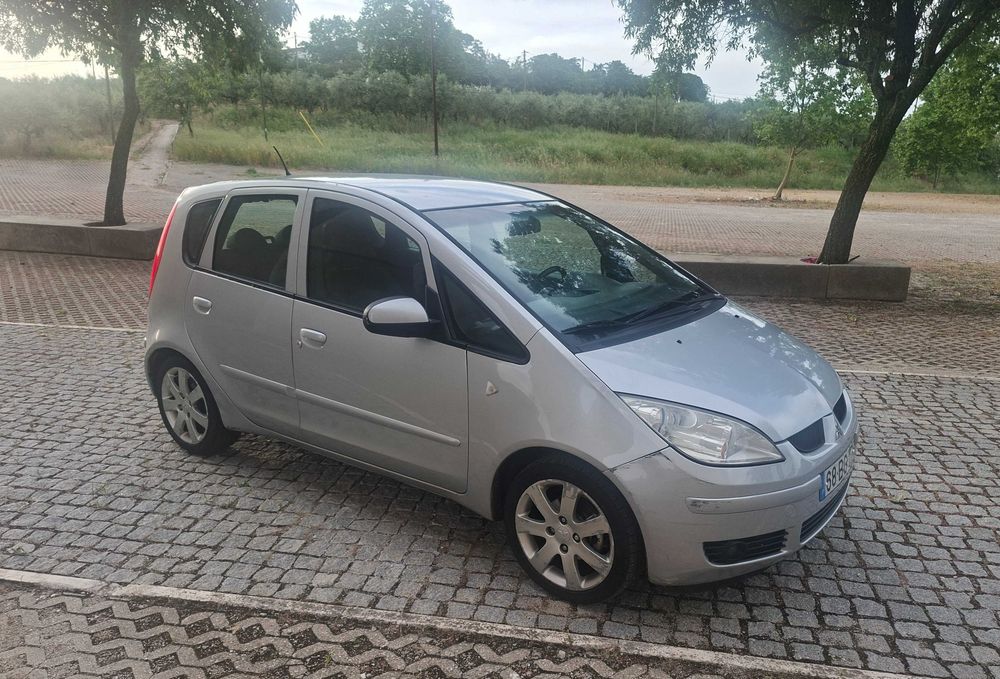 Mitsubishi Colt — fotografia 6