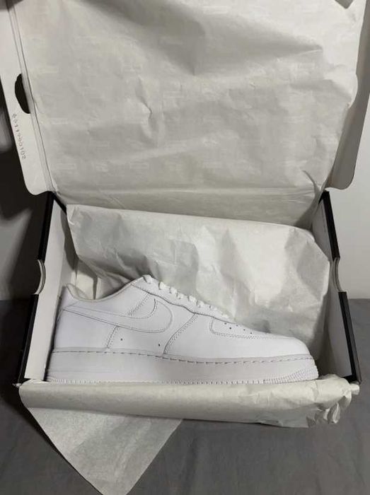 Nike_Air_Force_1_Low_Supreme_White R.45