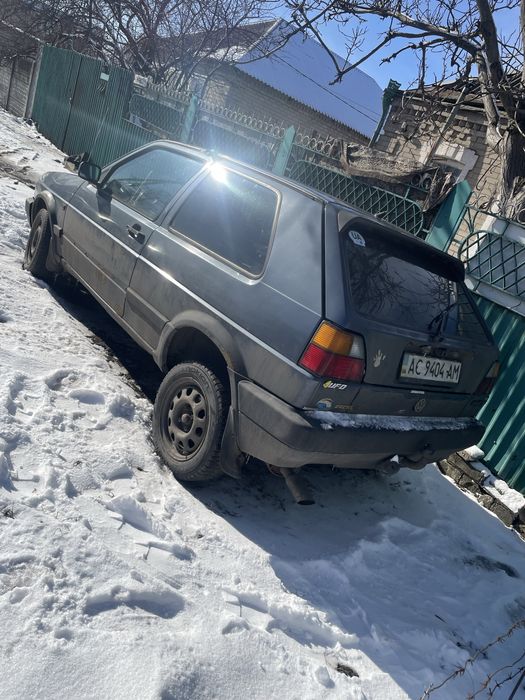 Продам гольф 1.6 бенз