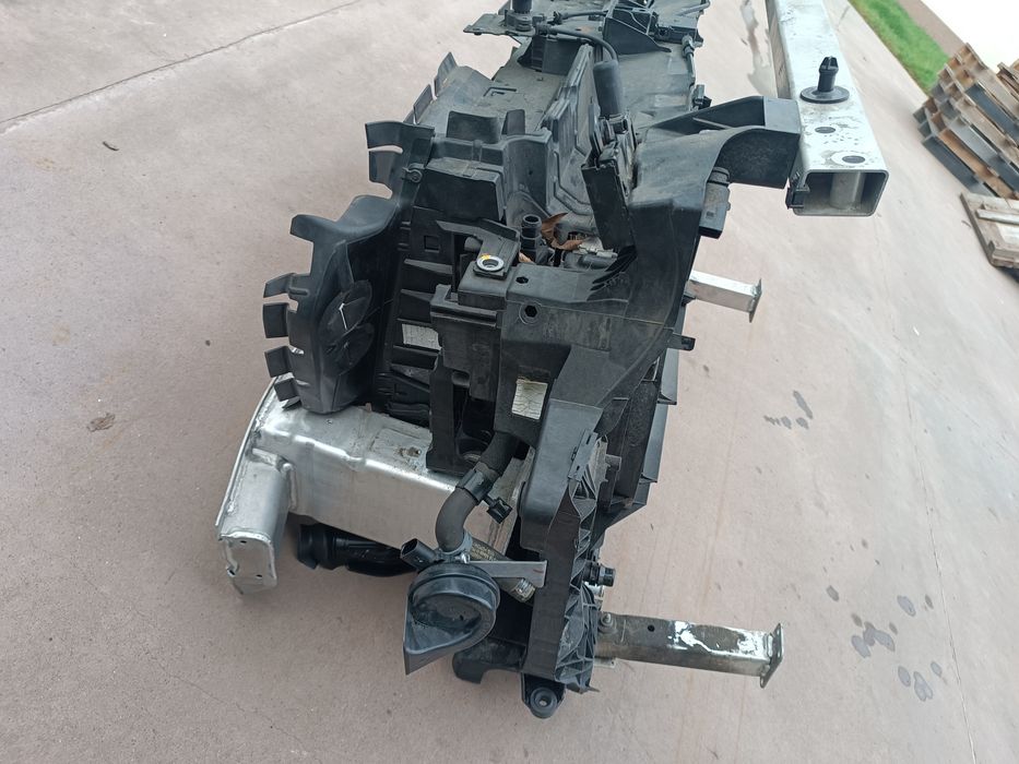 Панель установочна касета радіаторів в зборі телевізор Audi Q7 4M 3.0