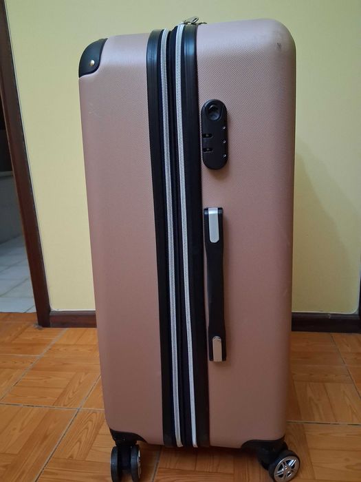 Bagagem mala de 23kg de porão