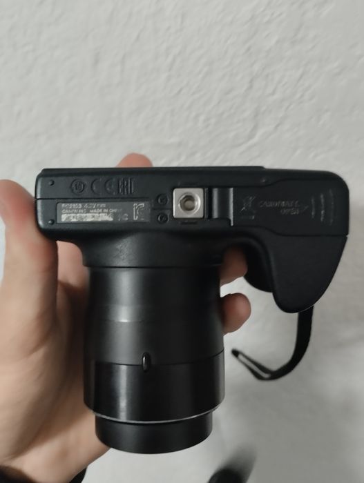 Цифровий фотоапарат canon power shot sx412is