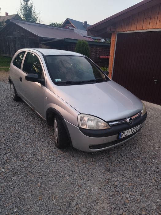 Opel corsa c 2003r