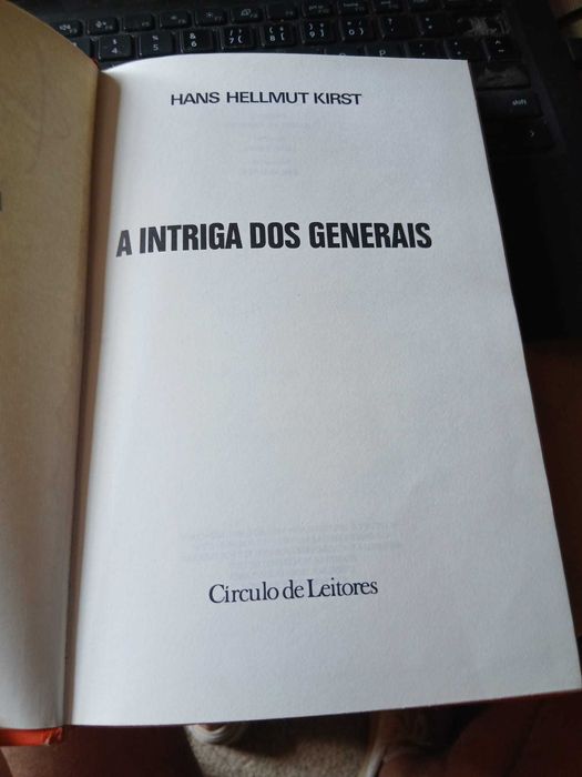 Hans Helmutt Kirst, A Intriga dos Generais