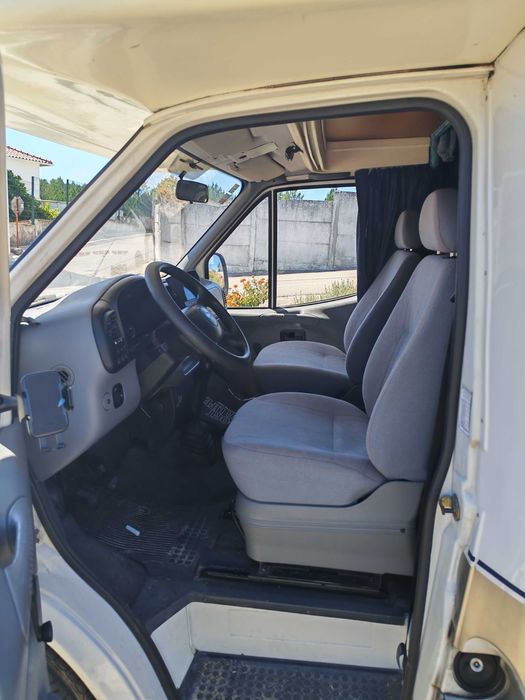 Autocaravana Ford Transit 2.5 Turbo