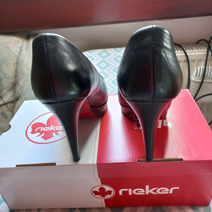 Czółenka damskie na platformie