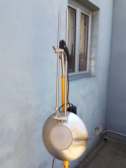 Candeeiro Pé alogeneo