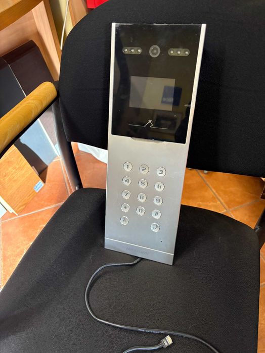 Stacja bramowa DS-KD8002-VM Domofon Videodomofon Hikvision