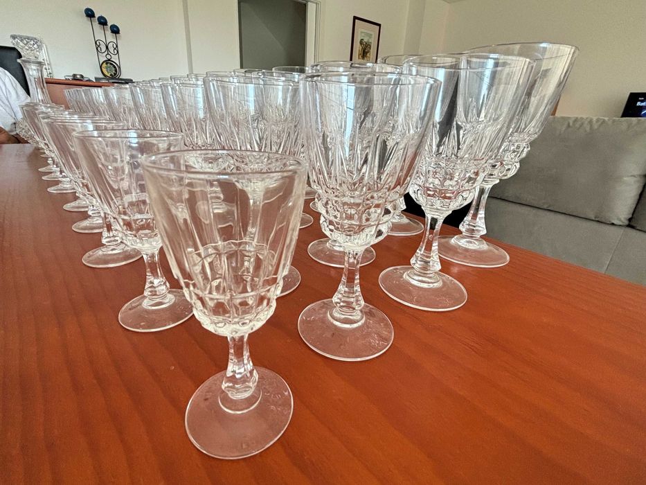 Copos e garrafa cristal d'arques- Conjunto 25 peças