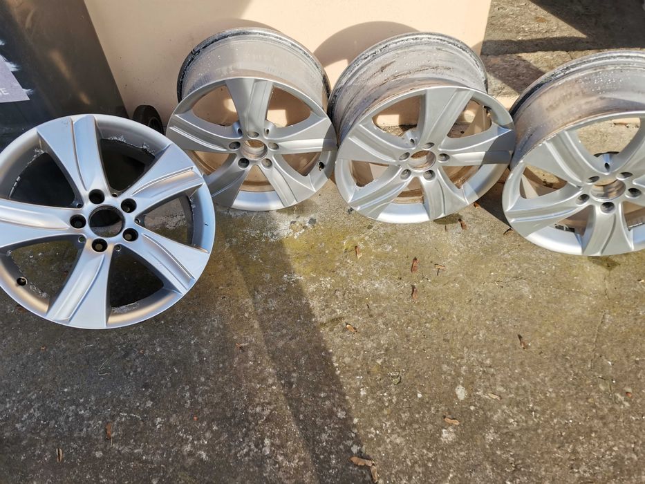 Sprzedam felgi aluminiowe do mercedesa
