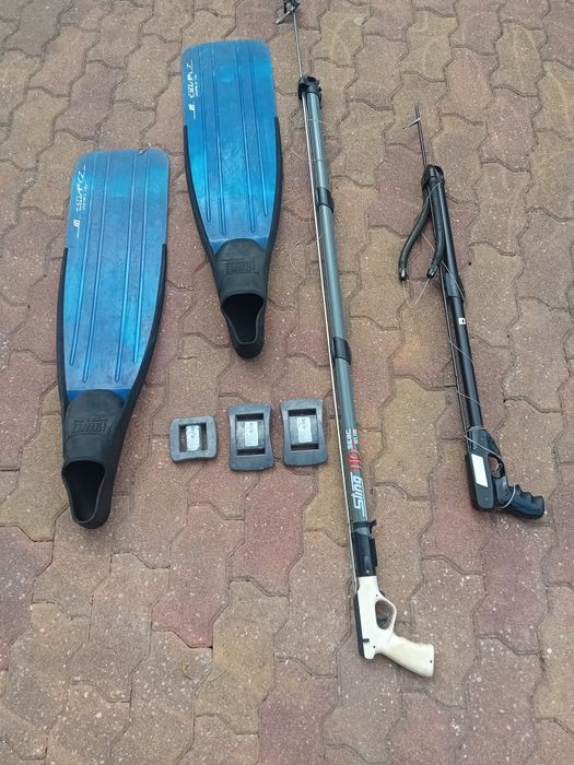 Espingardas de caça submarina TECNISUB 75cm e sting 110 + barbatanas ESCAPEZ + 5 kg de chumbos de cintura novos
