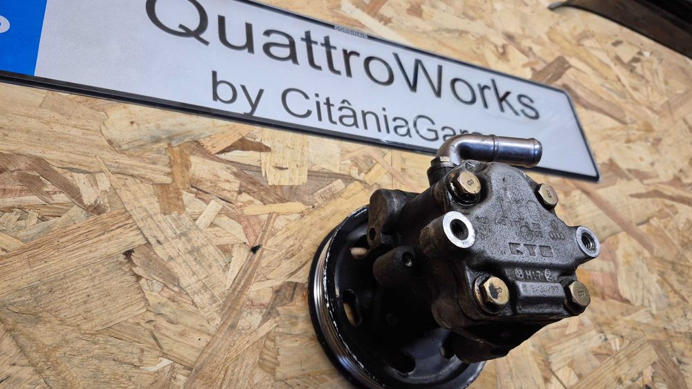 AUDI/VW-Bomba Direção ORIGINAL KYB ref :8D01,45177Q+ polie 038145,255D