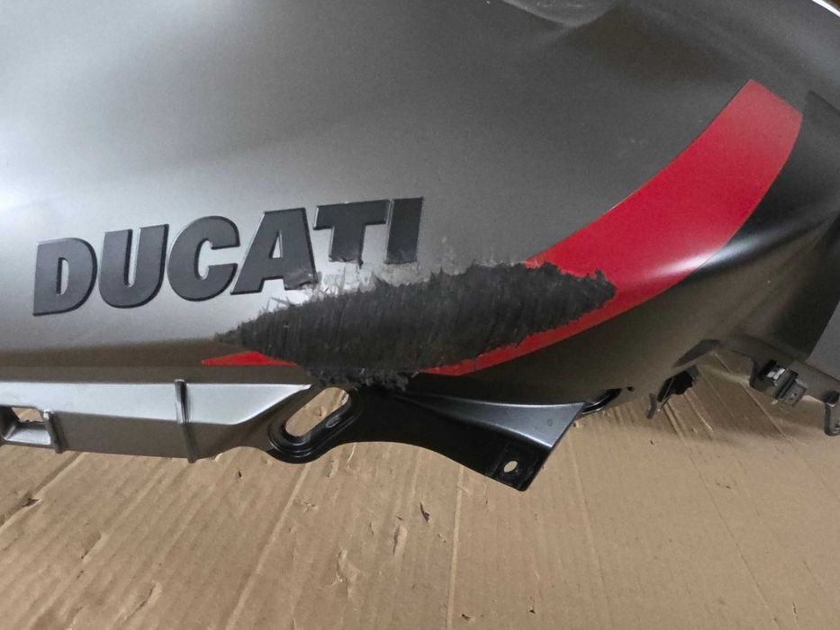 Nakładka na zbiornik paliwa bak Ducati Multistrada V4