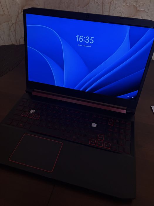 Acer Nitro 5 ноутбук