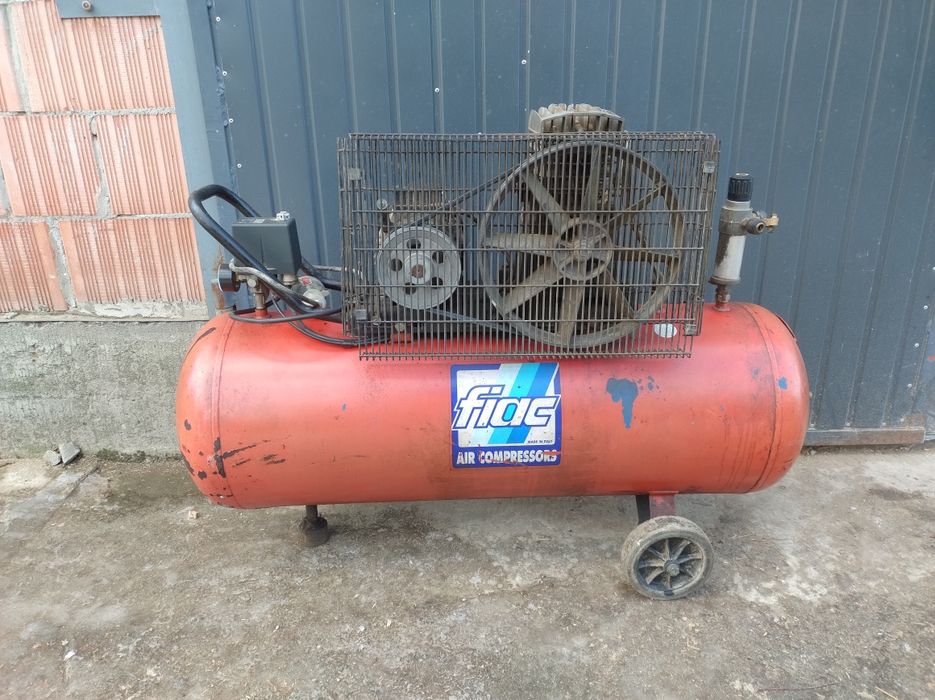 Kompresor dwutłokowy Fiac