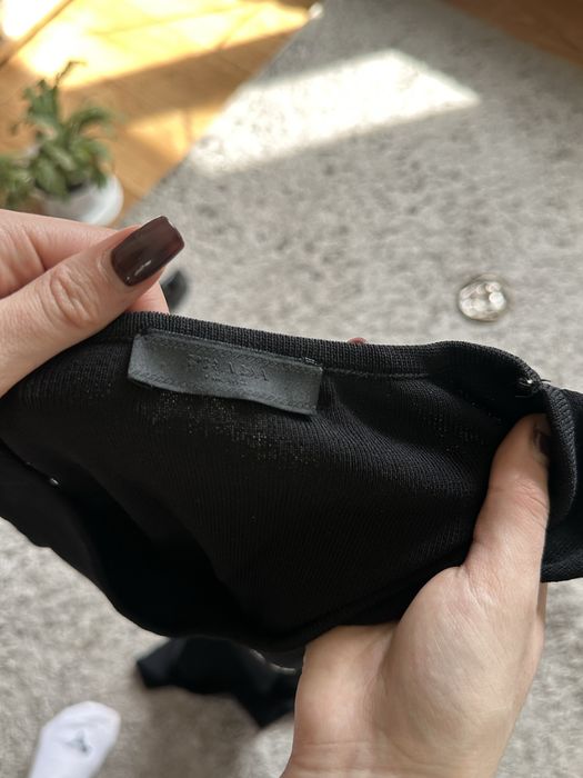 сукня prada