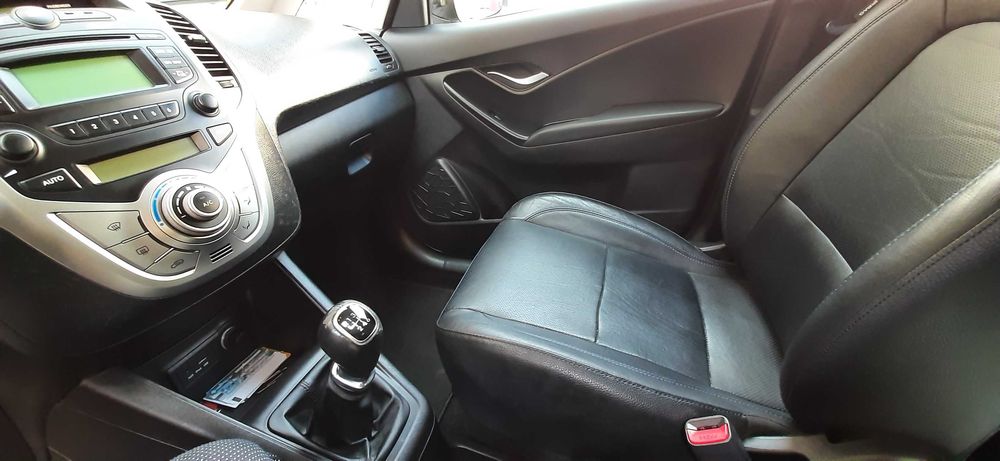 Hyundai ix20 Blue , modelo JC, é um monovolumen compacto