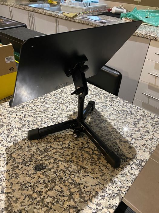 Estante/Suporte para tablet ou partituras