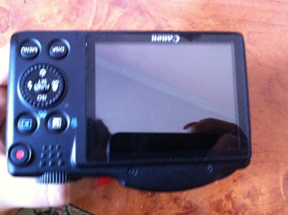 Canon SX500IS. Фотік як новий, зручний, робить фото високої якості