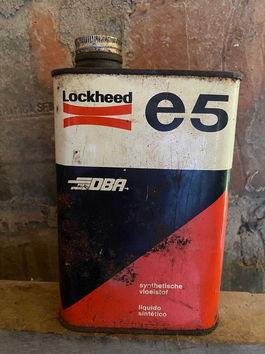 Latas de óleo Antigas