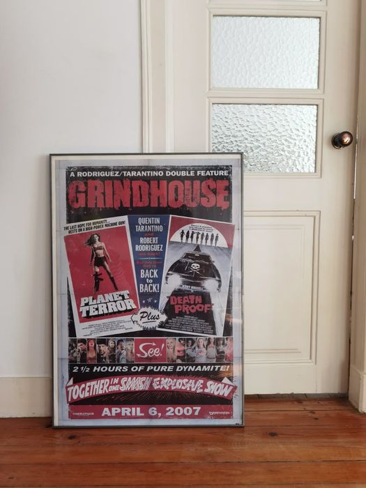Moldura IKEA RESLIG 100x70 cm + Poster “Grindhouse”