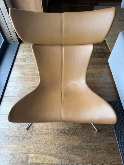 Cadeirão Imola, da BoConcept