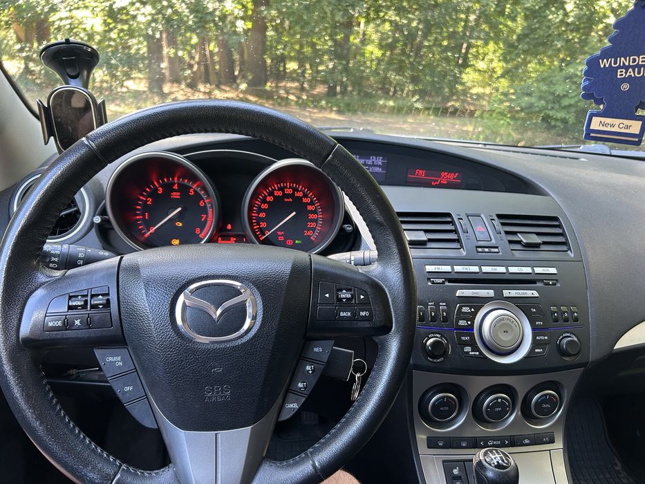 Mazda 3 1.6 benzyna 2011