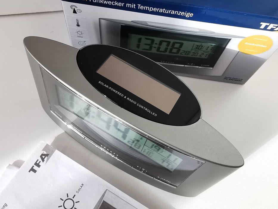 TFA Dostmann 98.1071 Solarny Cyfrowy Budzik Radiowy DCF AA001229