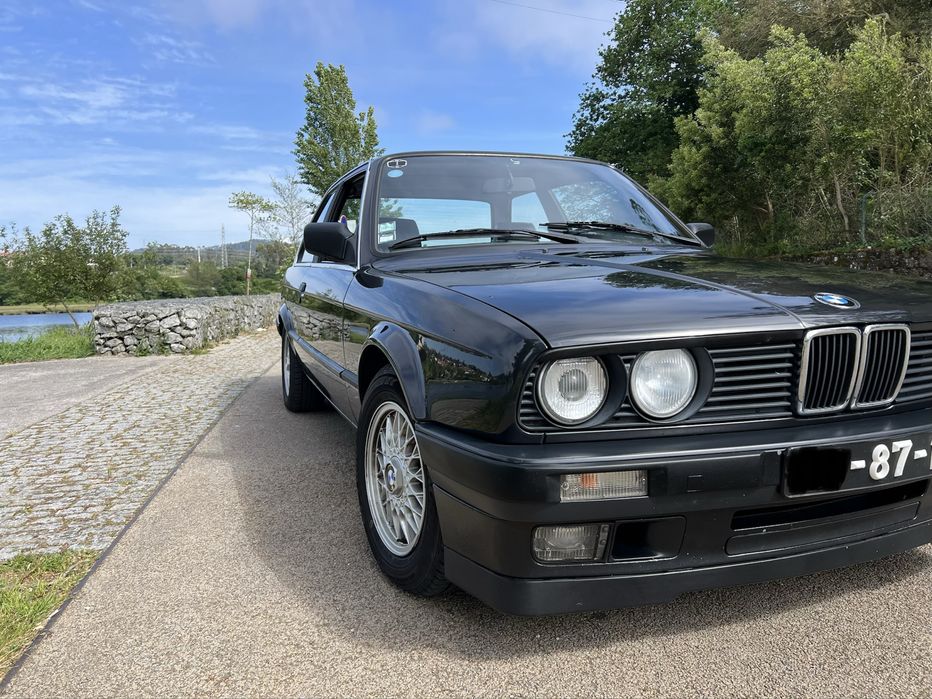 BMW E30 318i Coupe