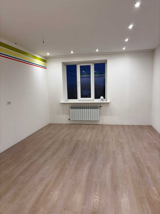 4-х к.квартира з новим євро ремонтом, піша хода до метро, ​​новобудова