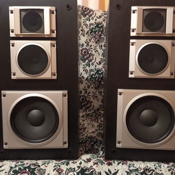 На продаж колонки FISHER STE 170