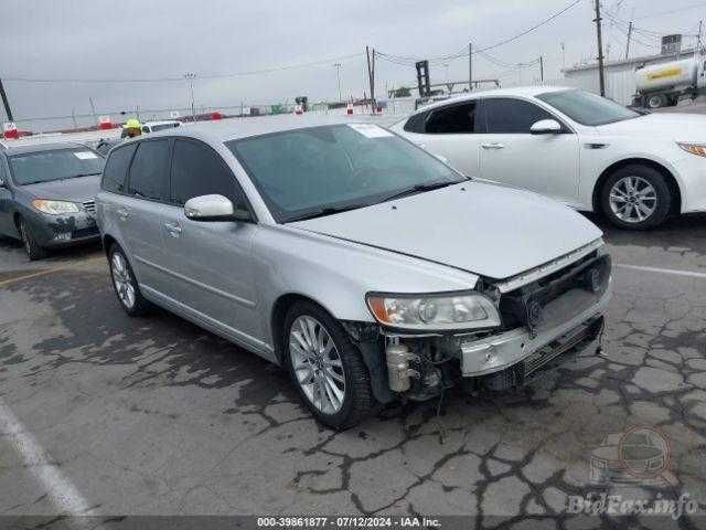 Капот Volvo V50 шрот запчасти розборка вольво в50 запчастини
