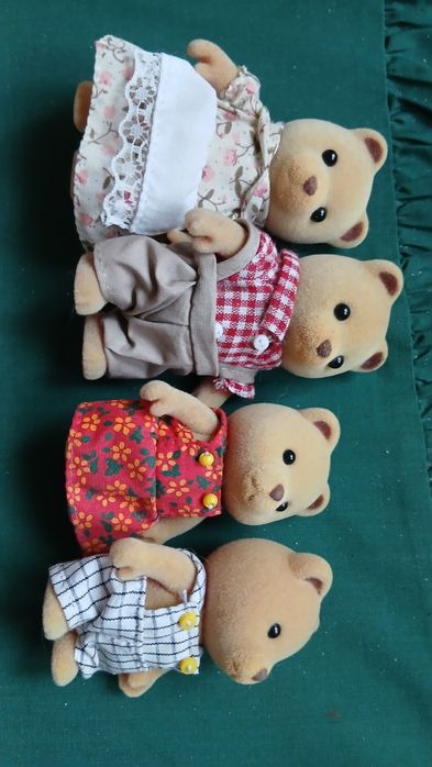 Набры Sуlvanian Families cемьи зверят.