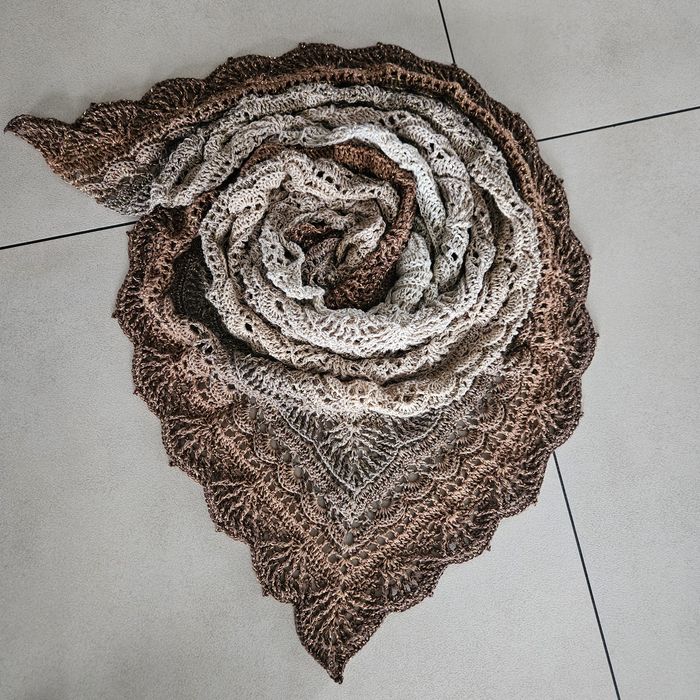 Chusta robiona ręcznie na szydełku rękodzieło Handmade