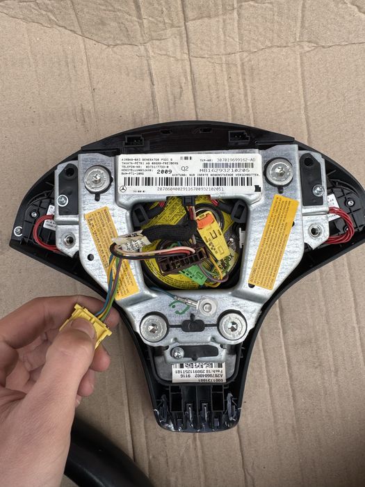 Кермо руль Mercedes W207 w212 AMG лепестки airbag подушка