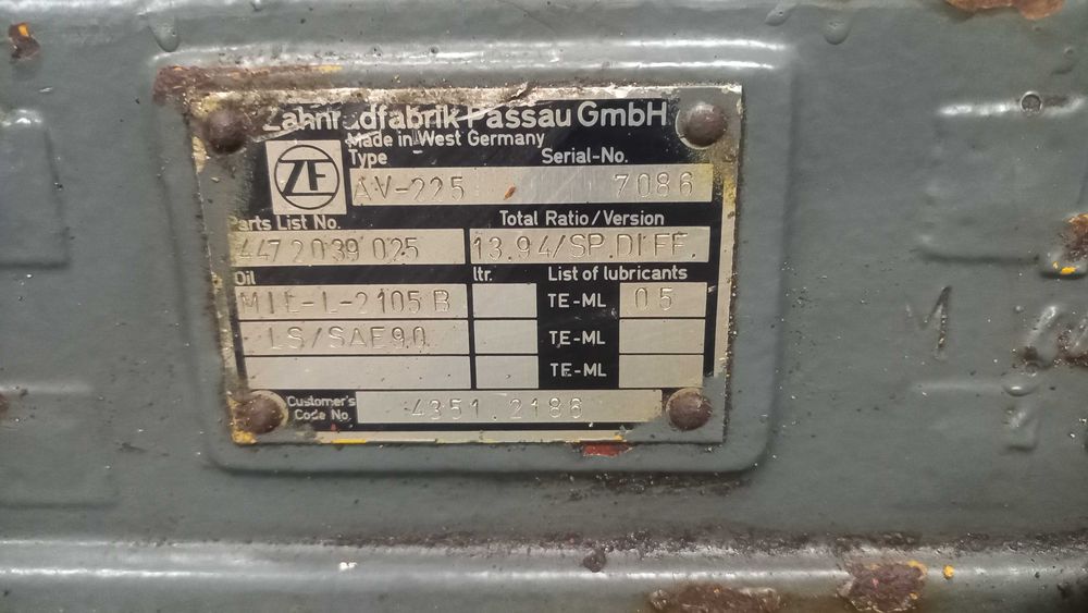 Mosty ładowarka koparka wózek widłowy 4x4 Manitou JLG Volvo Zettemeyer