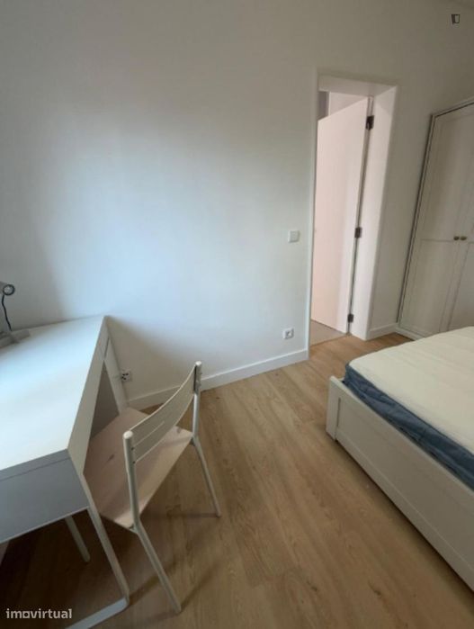 Quarto - localizado em Penha de França Lisbon
