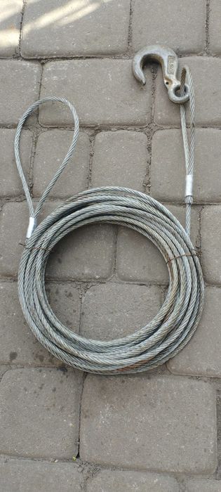 Lina stalowa 12,5 metra  z hakiem , to co na zdjęciach, zakuta