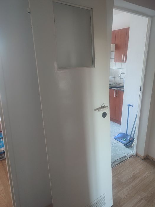 Oddam drzwi używane, białe