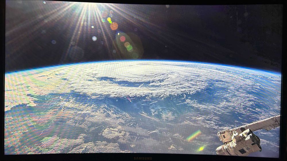 Monitor Samsung 24″ Full HD Curvo – Bom Estado