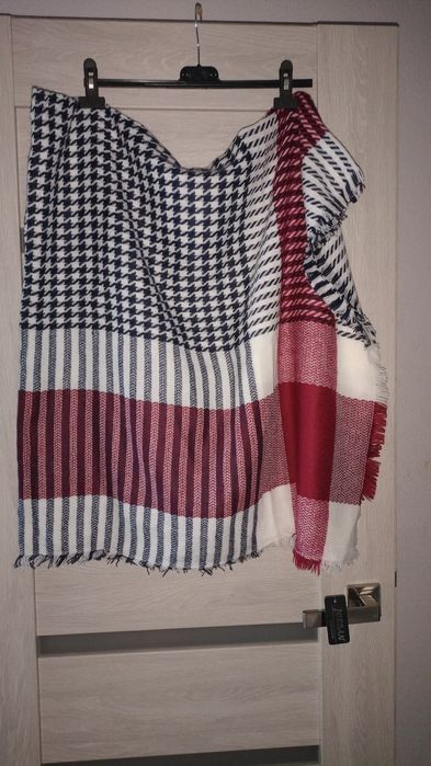Duża chusta 145/145 cm