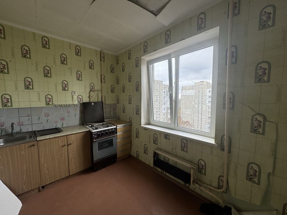 Продаю 1 комнатную квартиру на 12 продольной и1