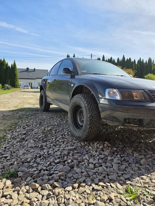 Volkswagen Passat B5 1.9 TDI Syncro – LIFT, OPONY AT, BI-LED