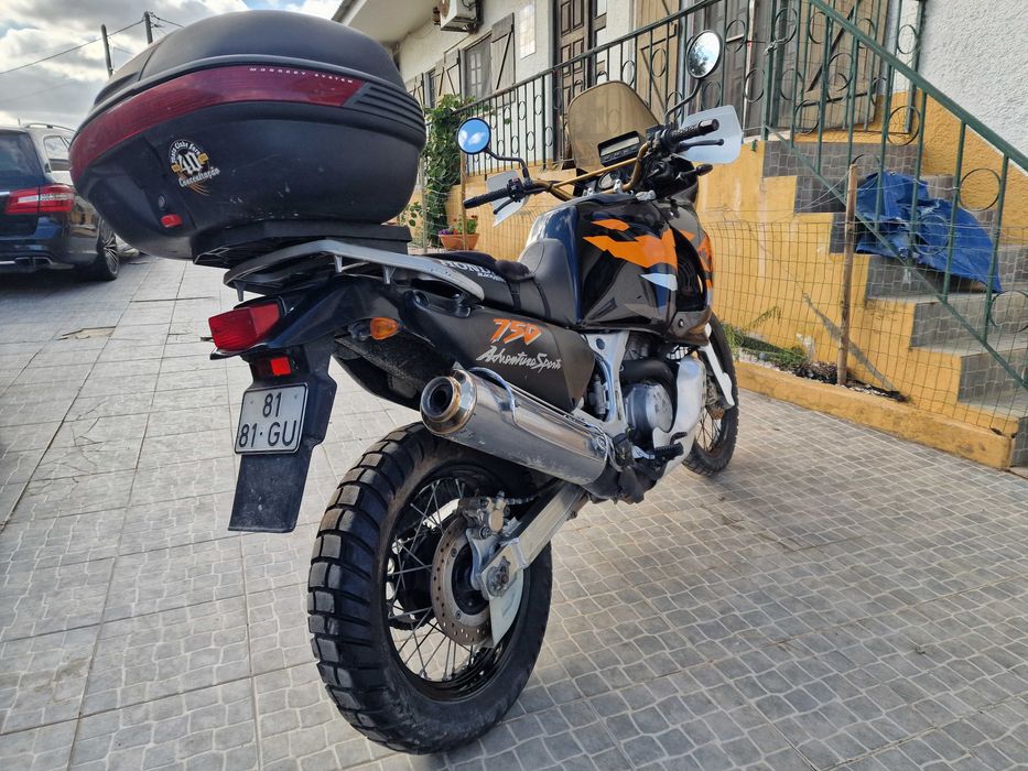 HONDA Africa Twin 750cc