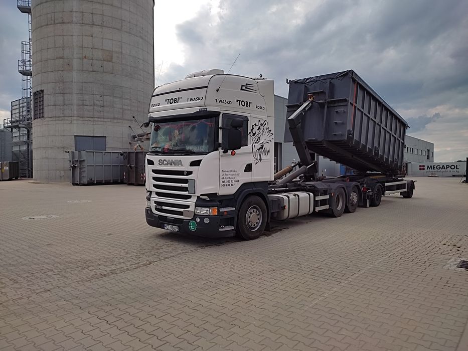 Usługi Transportowe hakowiec  odpadów trocin biomasy  makulatury