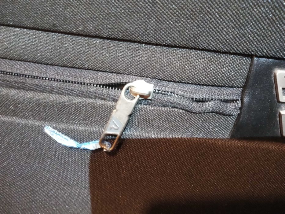 Walizka duża używana - dobra na wysyłkę kółka